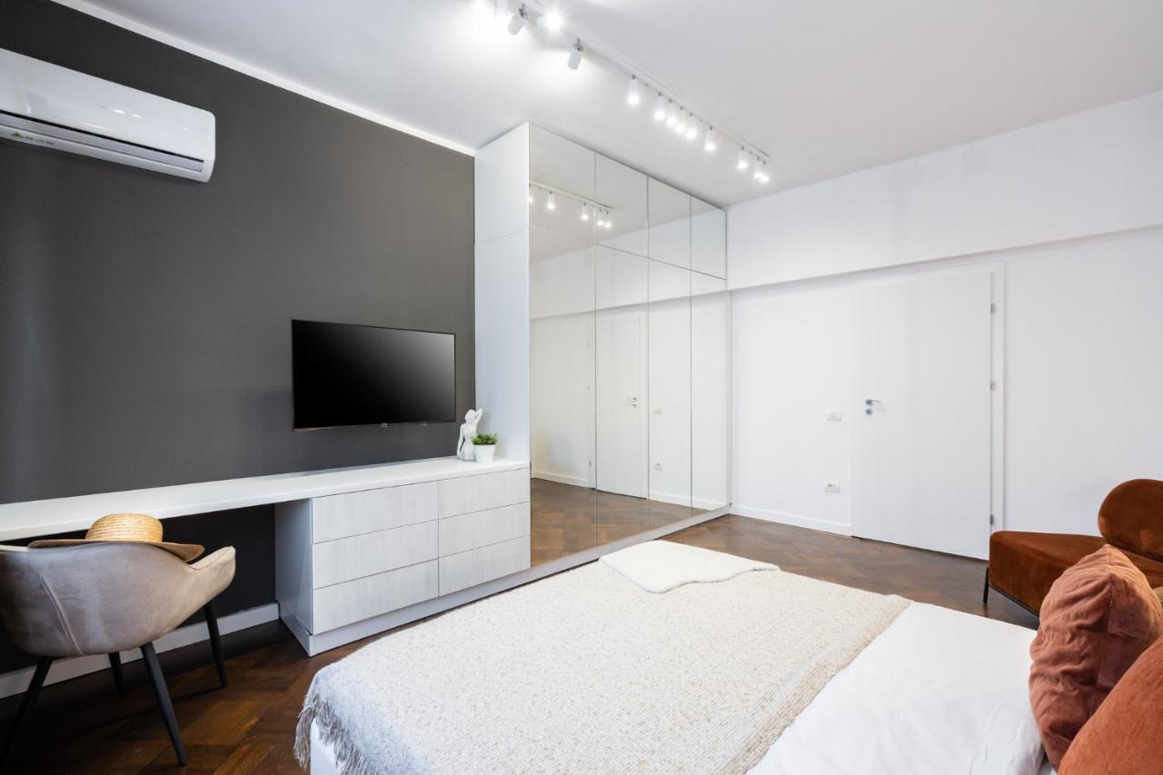 Elegant Two Bedrooms Apartment Bucharest Luaran gambar
