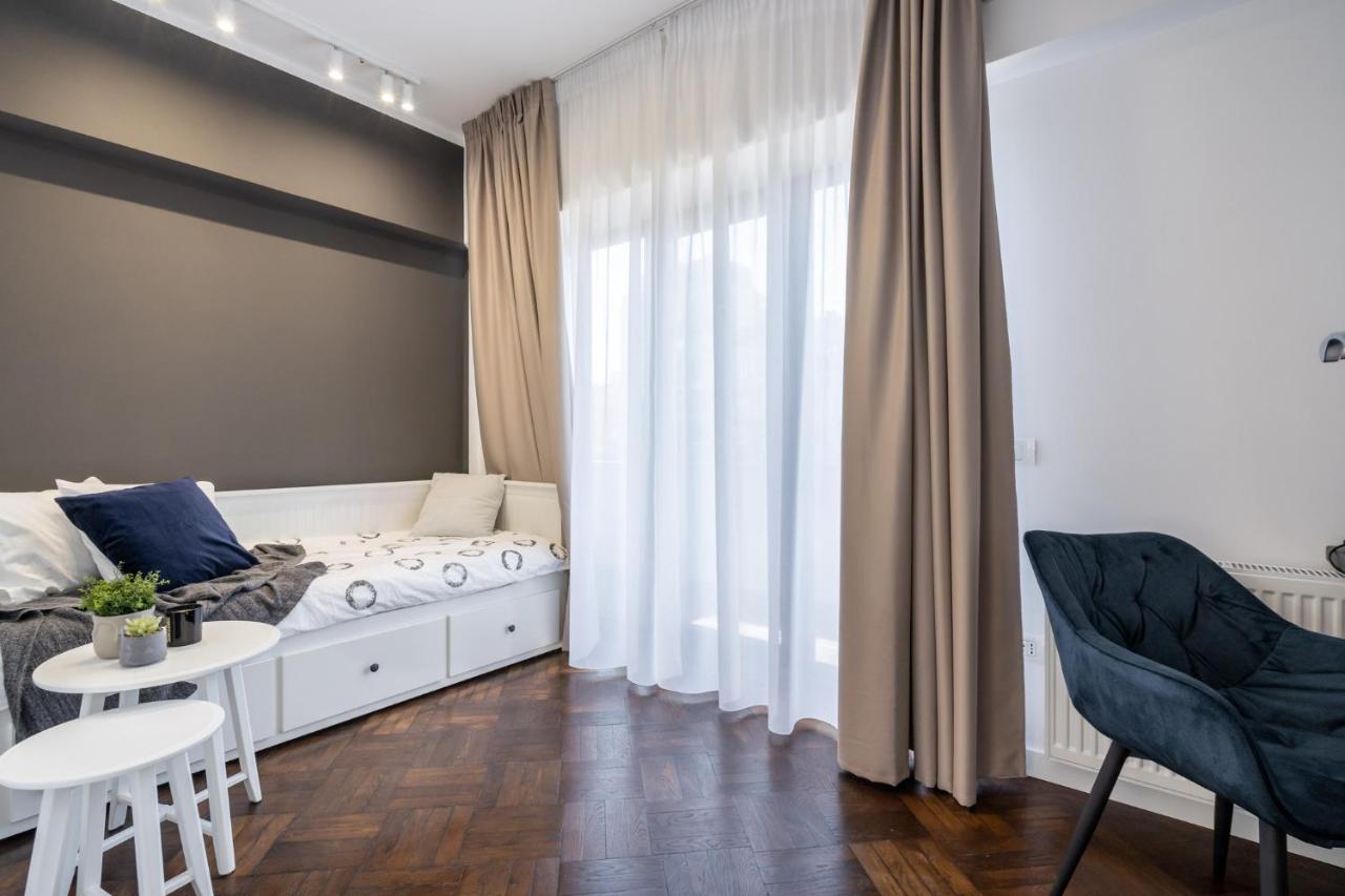 Elegant Two Bedrooms Apartment Bucharest Luaran gambar