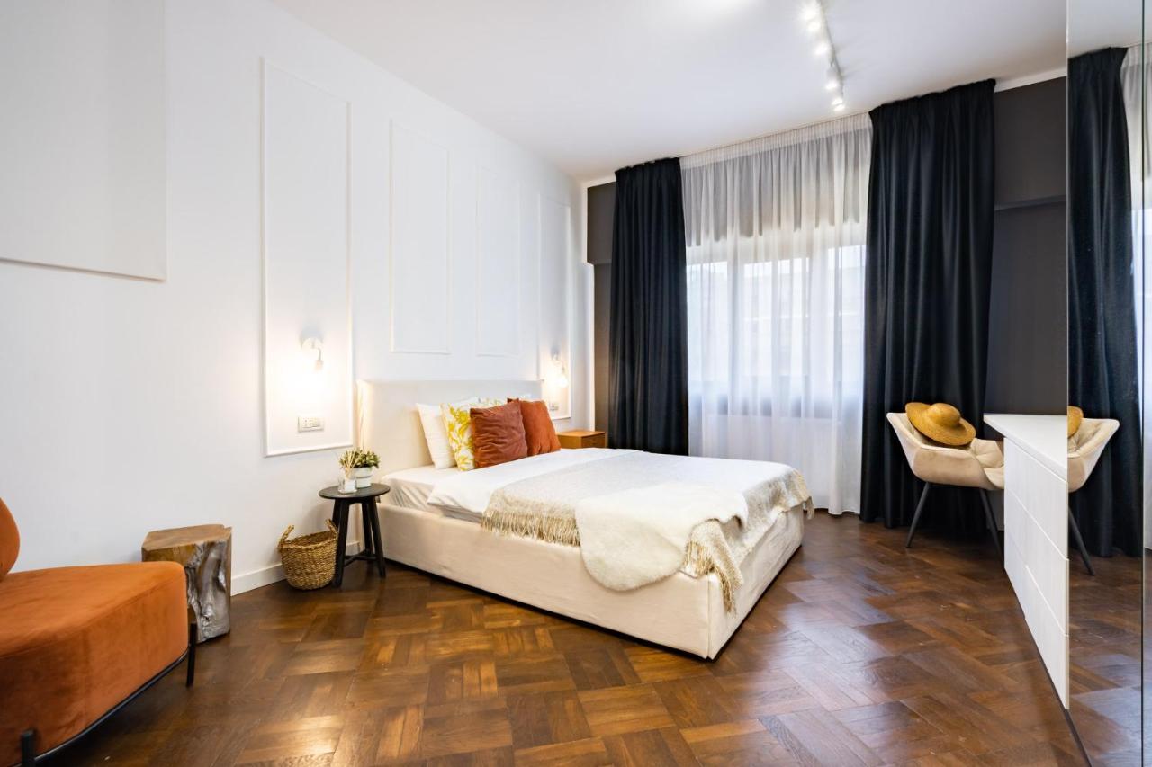 Elegant Two Bedrooms Apartment Bucharest Luaran gambar